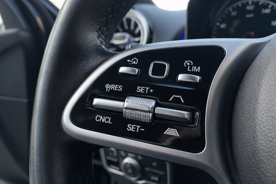 Mercedes GLB200 1,3 Progressive aut. 5d