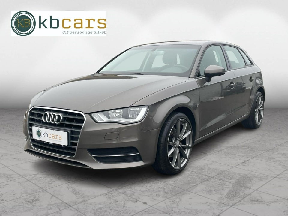 Audi A3 1,6 TDi 110 Ambiente Sportback 5d