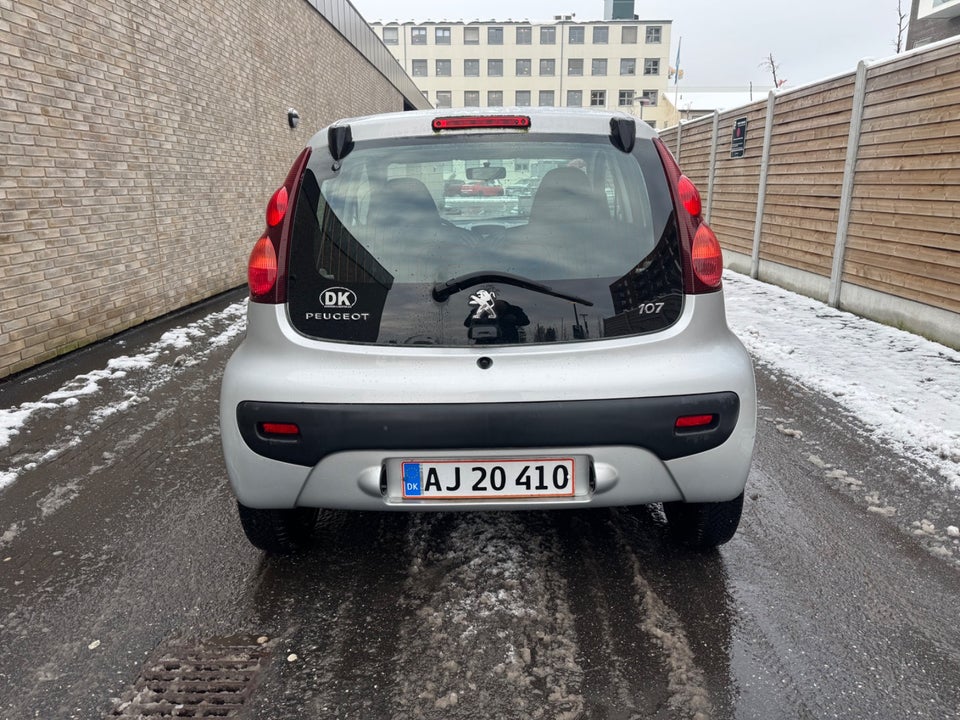 Peugeot 107 1,0 Champion Air 5d