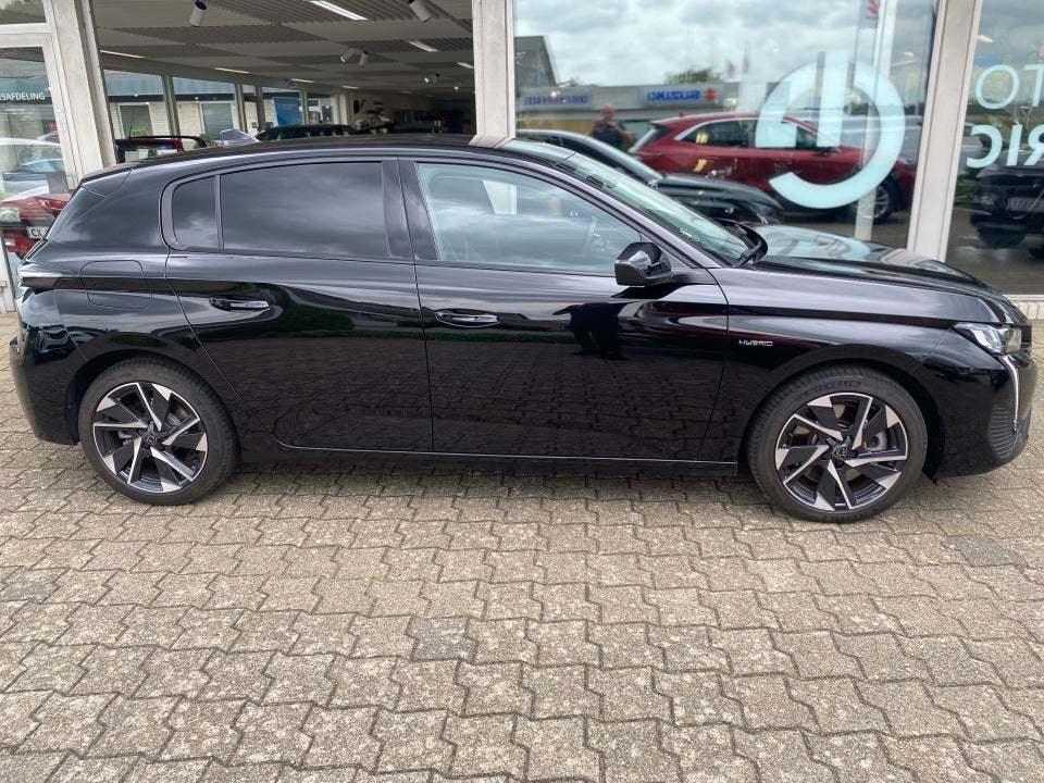 Peugeot 308 1,6 Hybrid First Selection EAT8 5d