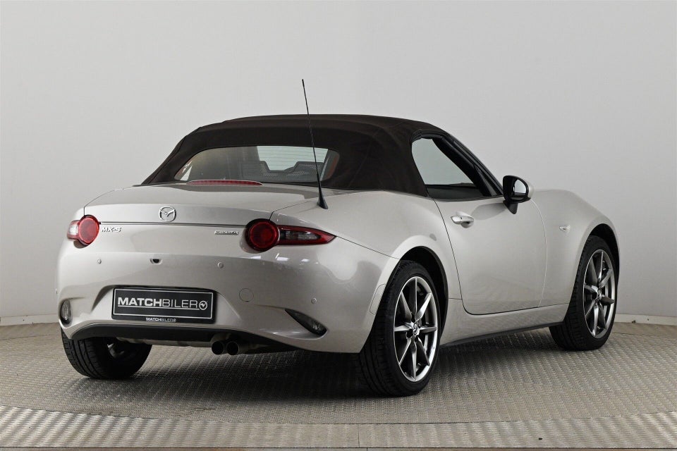 Mazda MX-5 2,0 SkyActiv-G 184 Roadster Kazari 2d