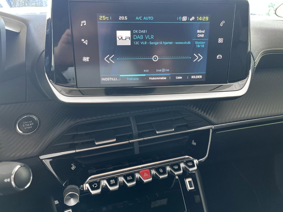 Peugeot e-2008 50 GT Sky 5d