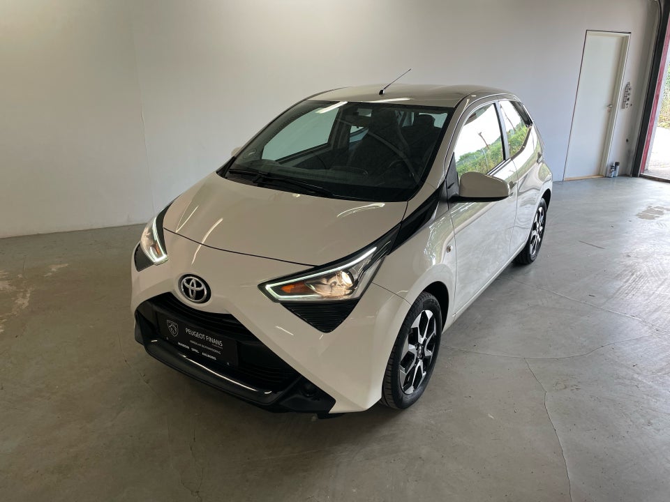 Toyota Aygo 1,0 VVT-i x-plore 5d