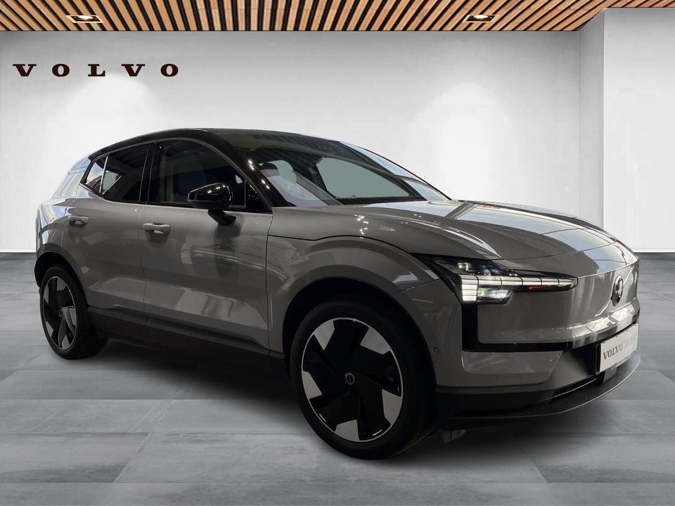 Volvo EX30 Extended Range Ultra 5d