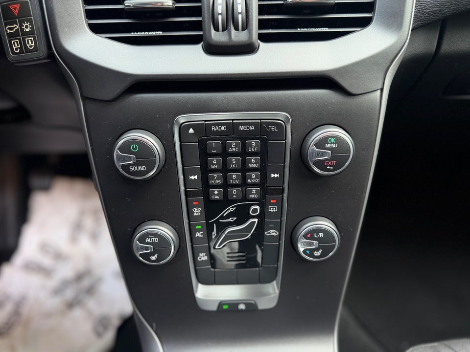 Volvo V40 2,0 D2 120 Business Advanced 5d