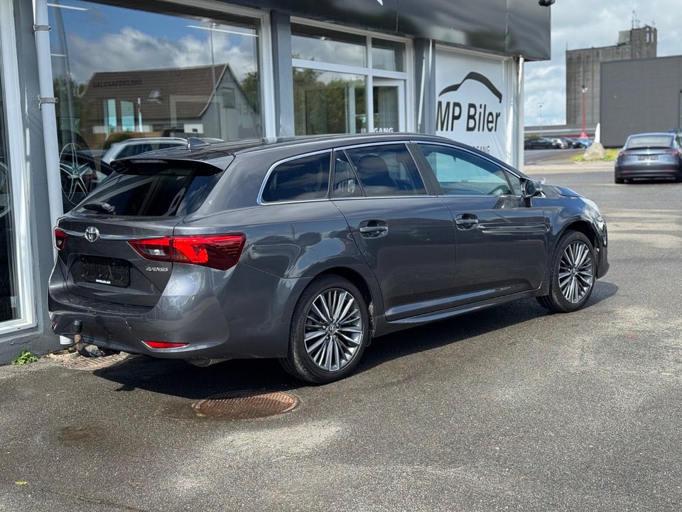Toyota Avensis 1,8 VVT-i T2 Premium Touring Sports MDS 5d