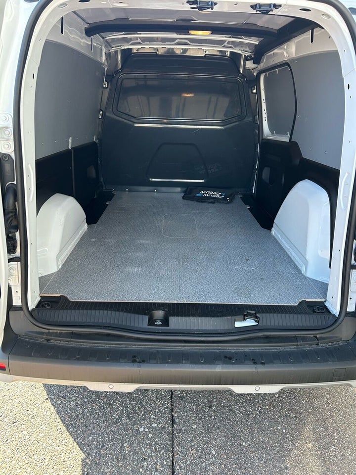 Nissan Townstar 45 N-Connecta L2H1