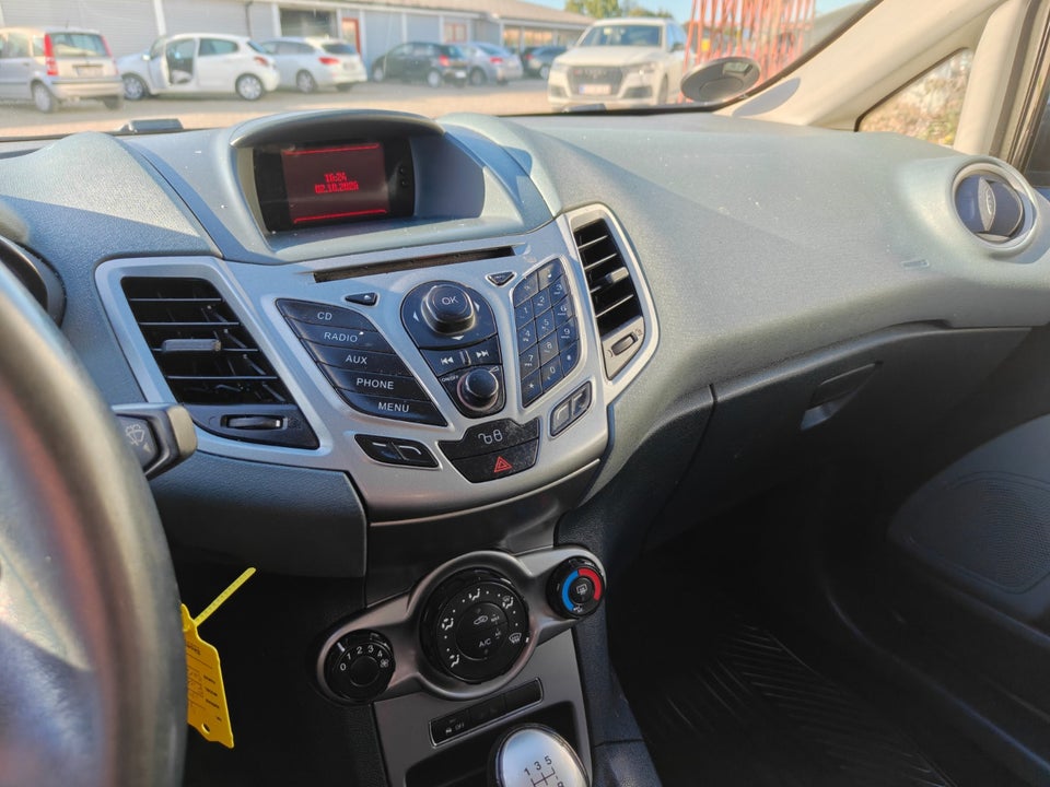 Ford Fiesta 1,4 TDCi 70 Titanium 5d