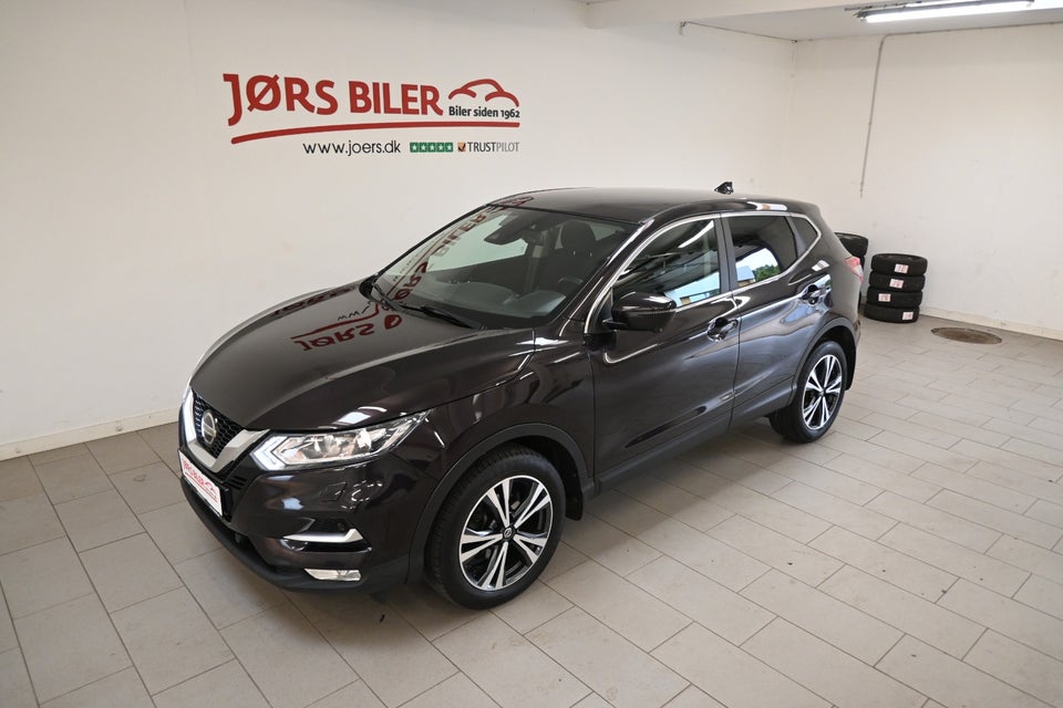 Nissan Qashqai 1,3 Dig-T 140 N-Connecta 5d