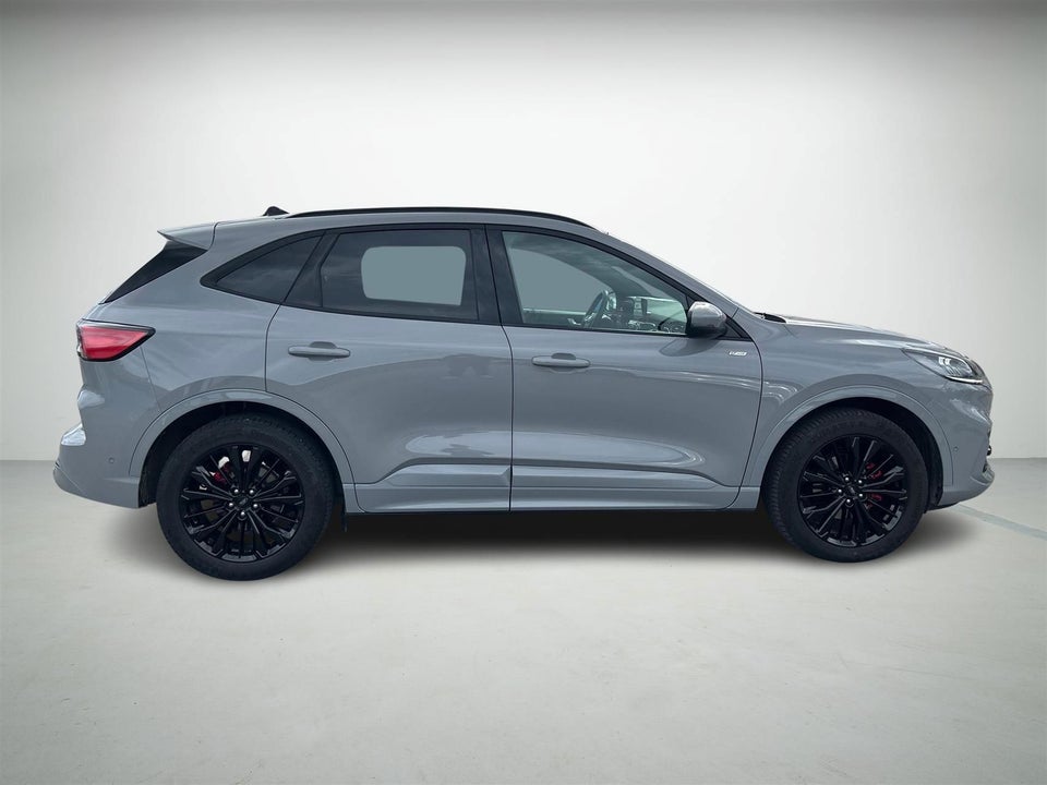 Ford Kuga 2,5 PHEV Graphite Tech CVT 5d