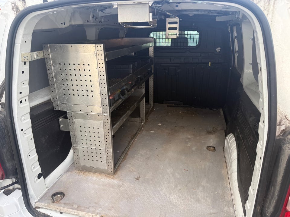 Peugeot Partner 1,5 BlueHDi 130 L2V2 Ultimate EAT8 Van