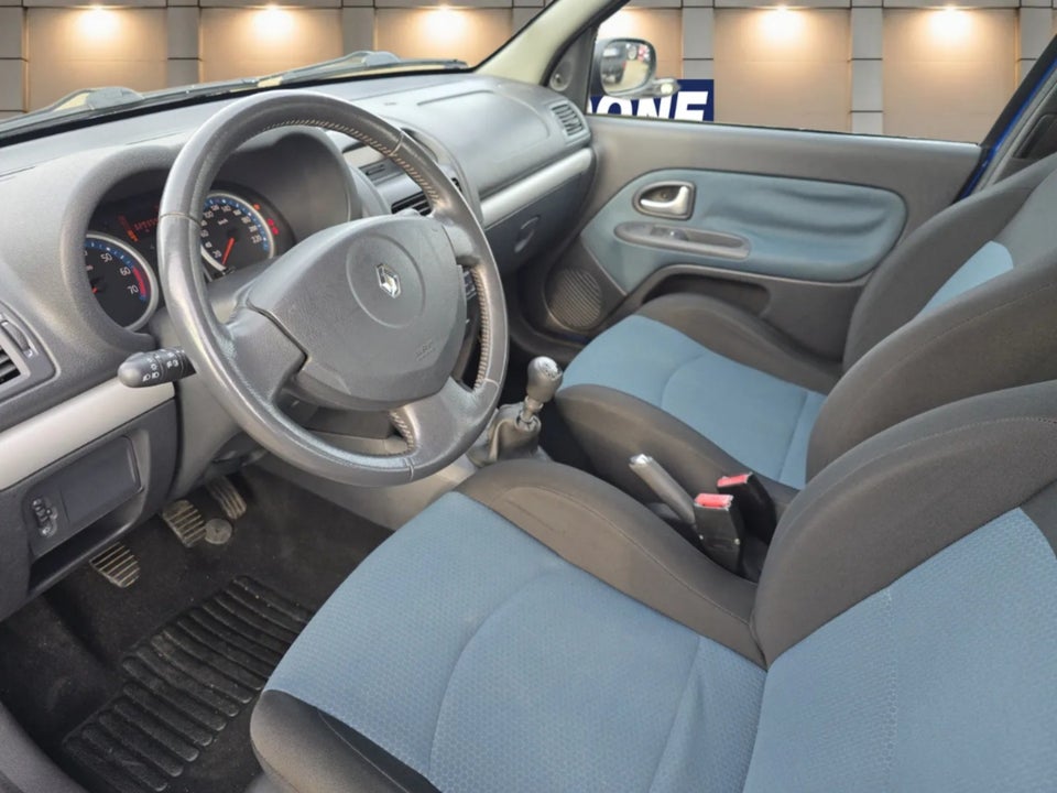 Renault Clio II 1,4 16V Storia 5d