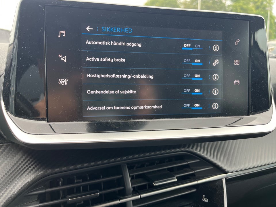 Peugeot 208 1,2 PureTech 100 Allure 5d