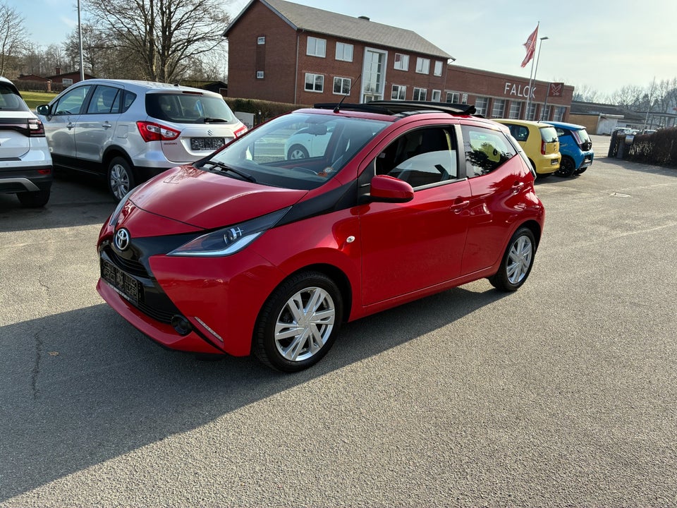 Toyota Aygo 1,0 VVT-i x-sky 5d