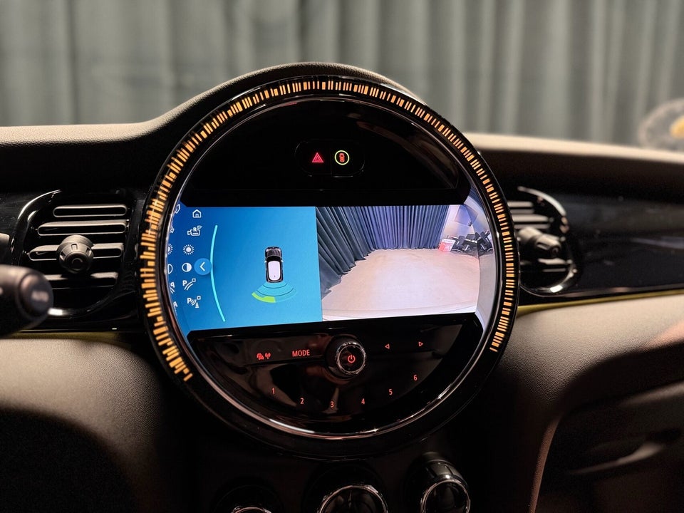 MINI Cooper SE Classic Trim 3d