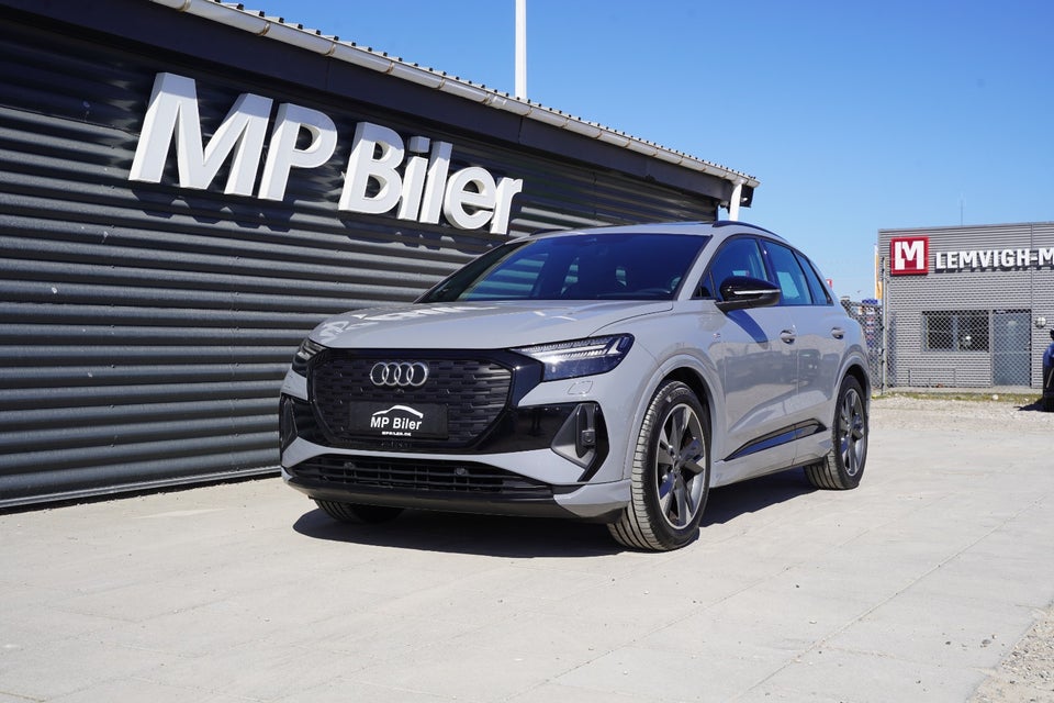 Audi Q4 e-tron 40 S-line 5d