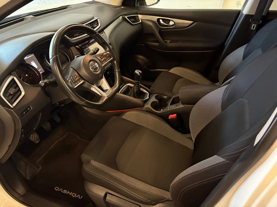 Nissan Qashqai 1,2 Dig-T 115 Acenta 5d