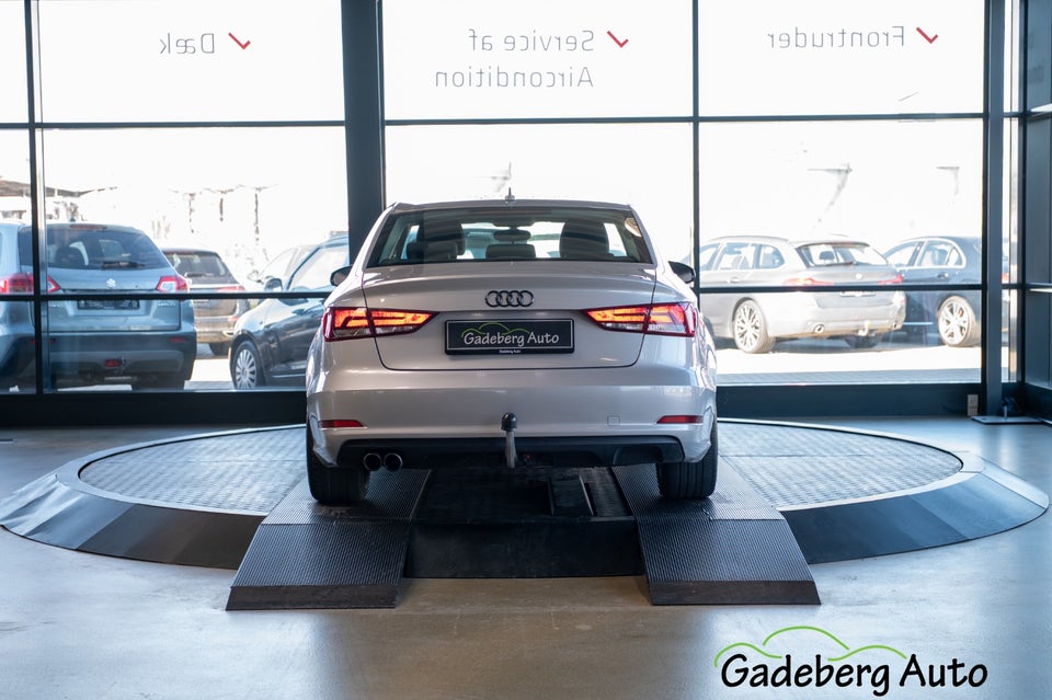 Audi A3 1,4 TFSi 150 Attraction 4d