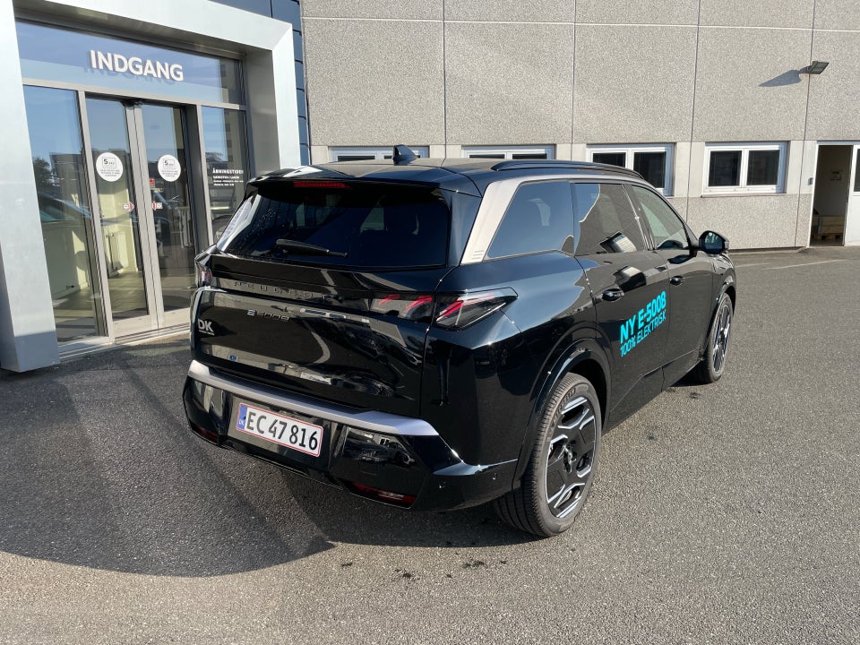 Peugeot e-5008 77 GT Pack 7prs 5d