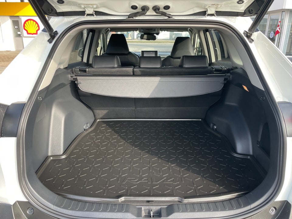 Toyota RAV4 2,0 T3 Comfort e-CVT 5d