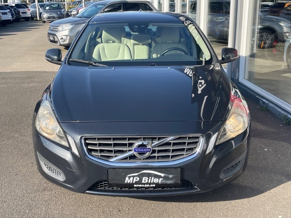 Volvo S60 2,0 D3 163 Summum aut. 4d