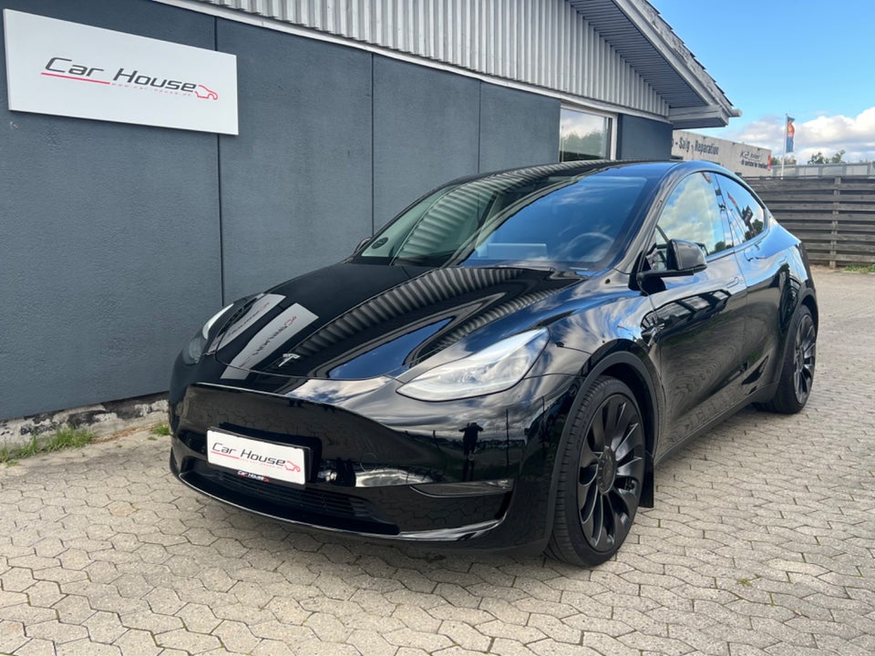 Tesla Model Y Performance AWD 5d