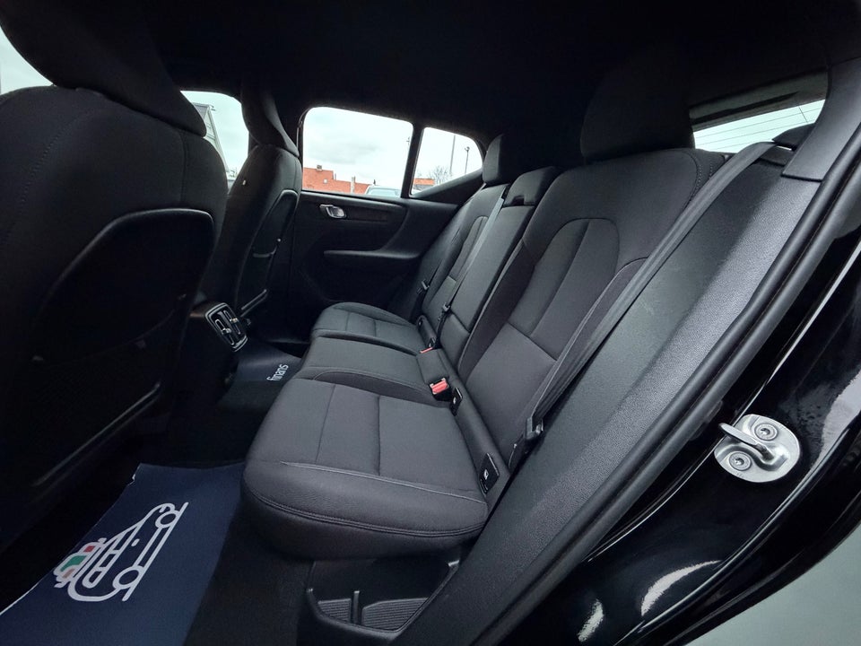 Volvo XC40 ReCharge Core 5d
