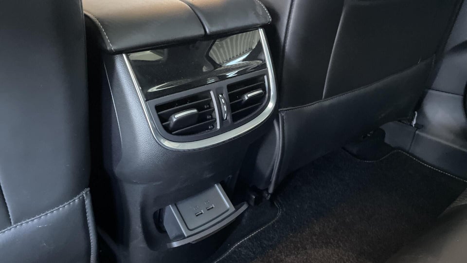 MG Marvel R Luxury 5d