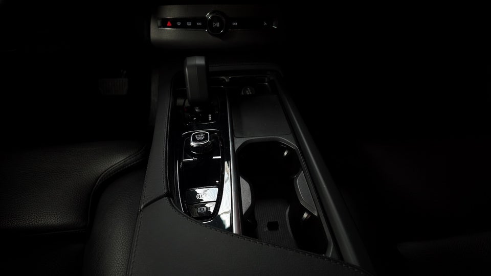 Volvo XC90 2,0 T8 ReCharge Ultimate Dark aut. AWD 7prs 5d