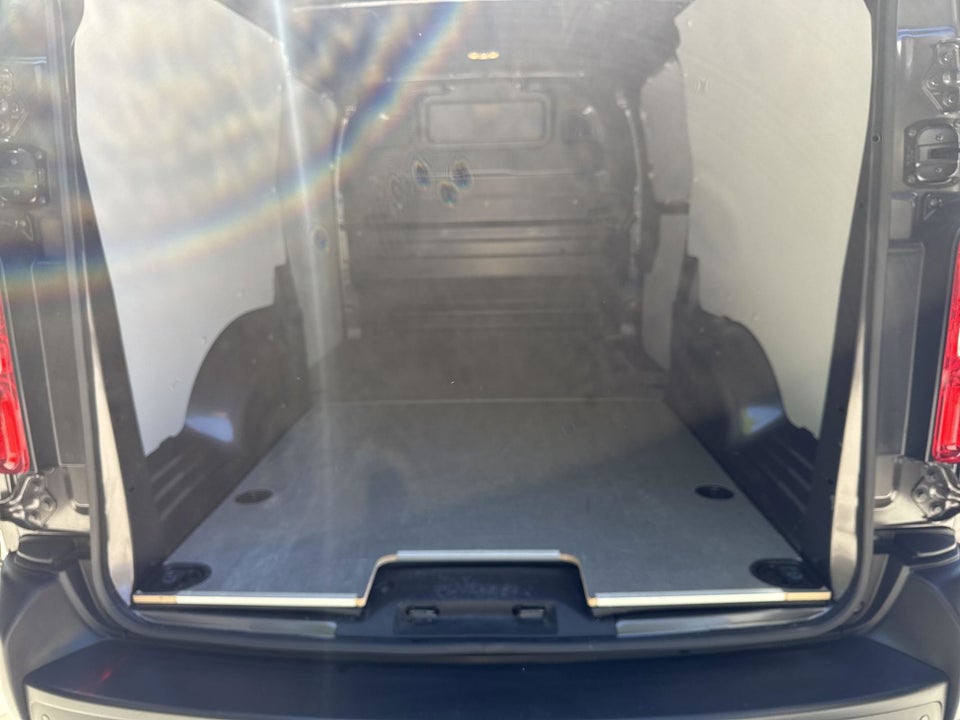 Toyota ProAce 2,0 D 144 Long Comfort 4d