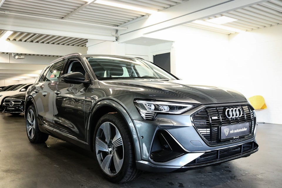 Audi e-tron 55 S-line quattro 5d