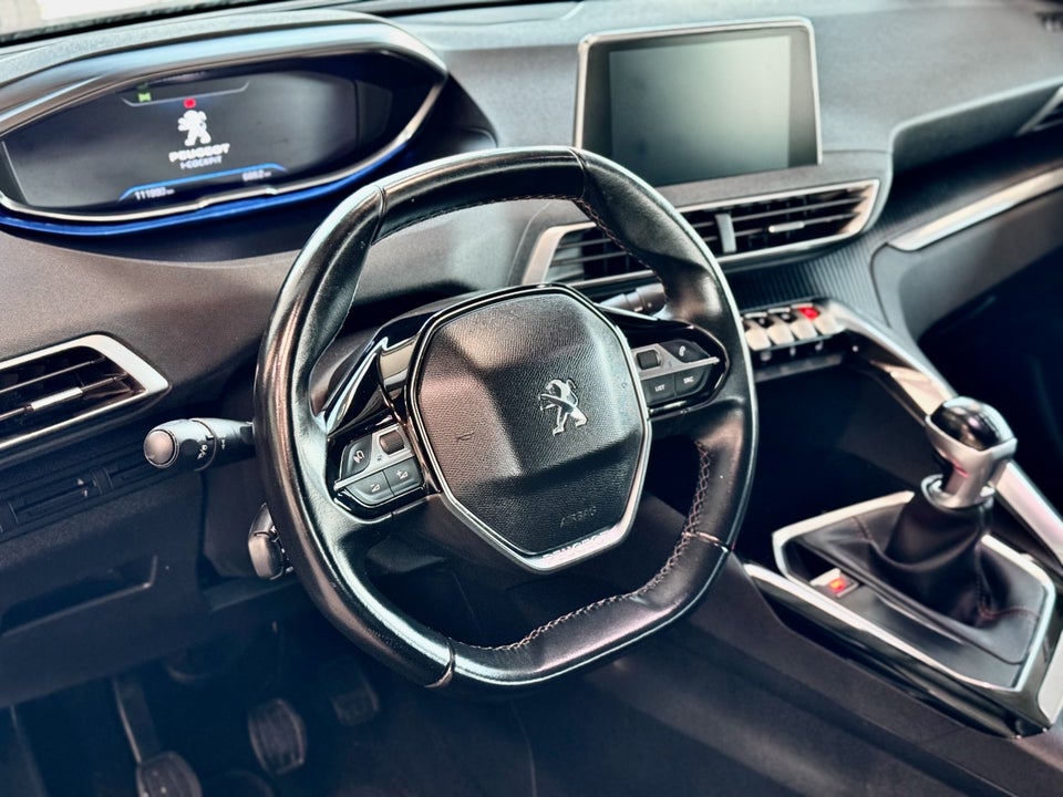 Peugeot 3008 1,2 e-THP 130 Active 5d