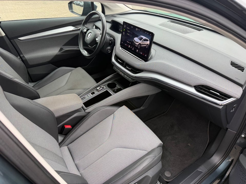 Skoda Enyaq 60 iV Loft 5d