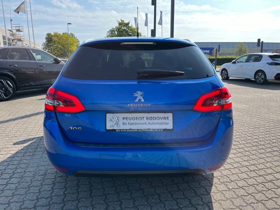 Peugeot 308 1,5 BlueHDi 130 Special Pack 5d