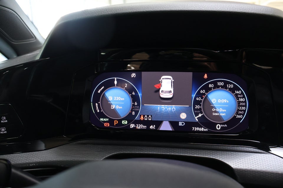 VW Golf VIII 1,4 GTE DSG 5d