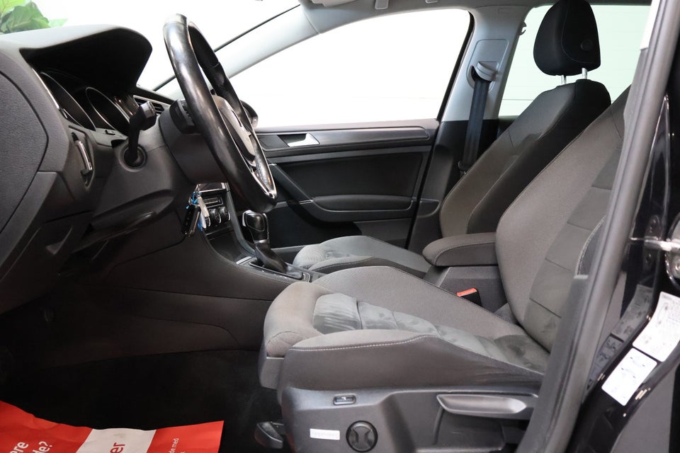 VW Golf VII 1,6 TDi 115 Comfortline Variant DSG 5d