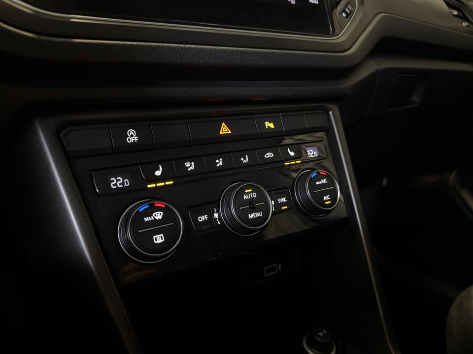 VW T-Roc 1,0 TSi 115 Style 5d