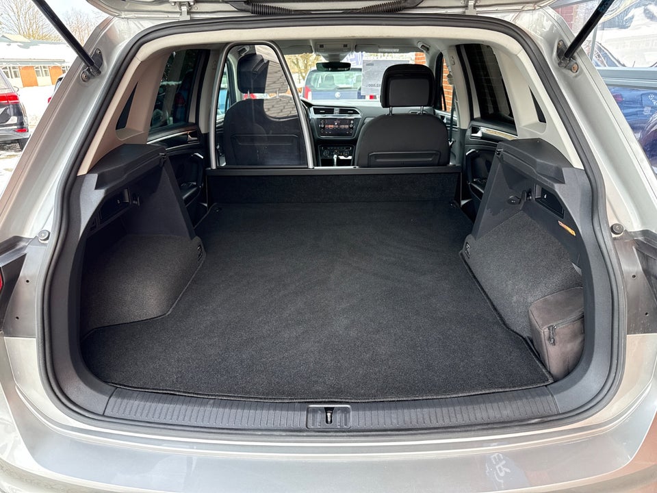 VW Tiguan 2,0 TDi 150 Highline DSG Van 5d