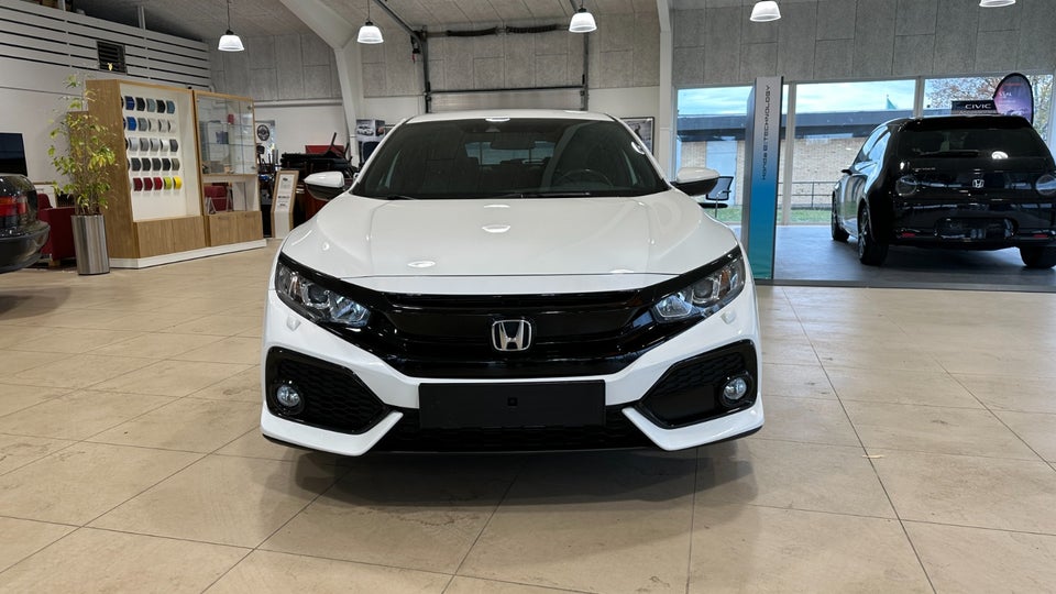 Honda Civic 1,0 VTEC Turbo Elegance CVT 5d