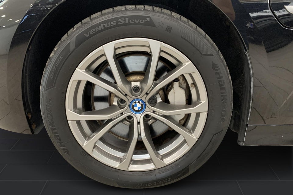 BMW 330e 2,0 Touring Sport Line aut. 5d