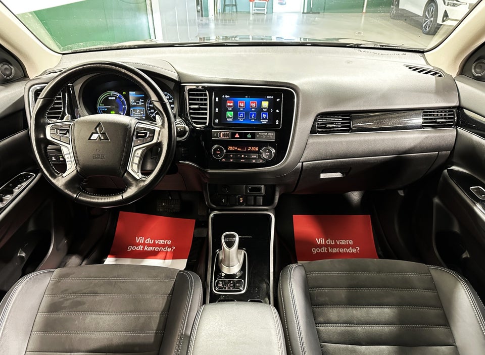 Mitsubishi Outlander 2,4 PHEV Intense CVT 4WD 5d