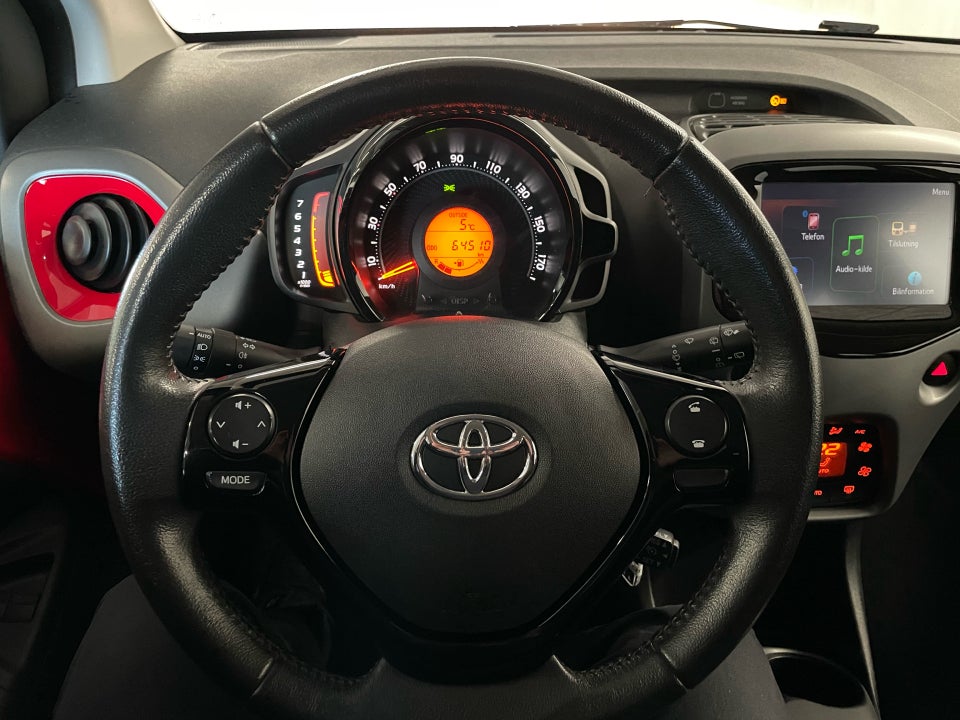 Toyota Aygo 1,0 VVT-i x-pose 5d