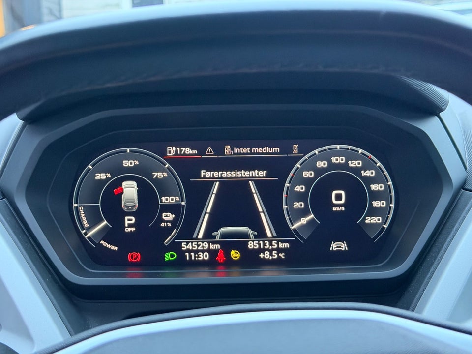 Audi Q4 e-tron 40  5d