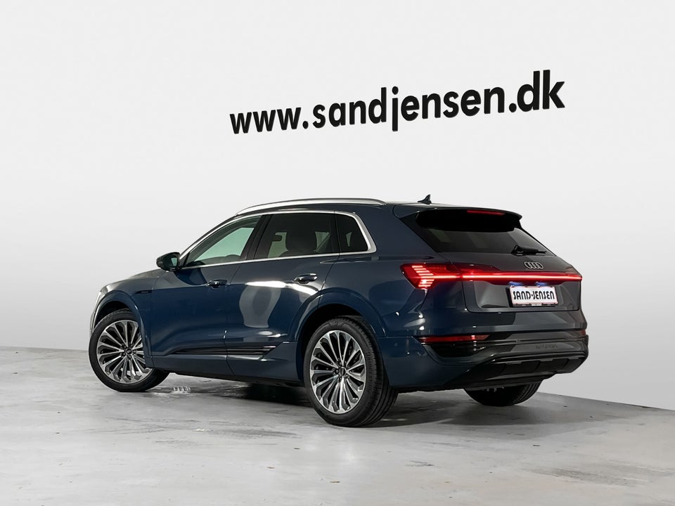 Audi Q8 e-tron 50 Advanced quattro 5d