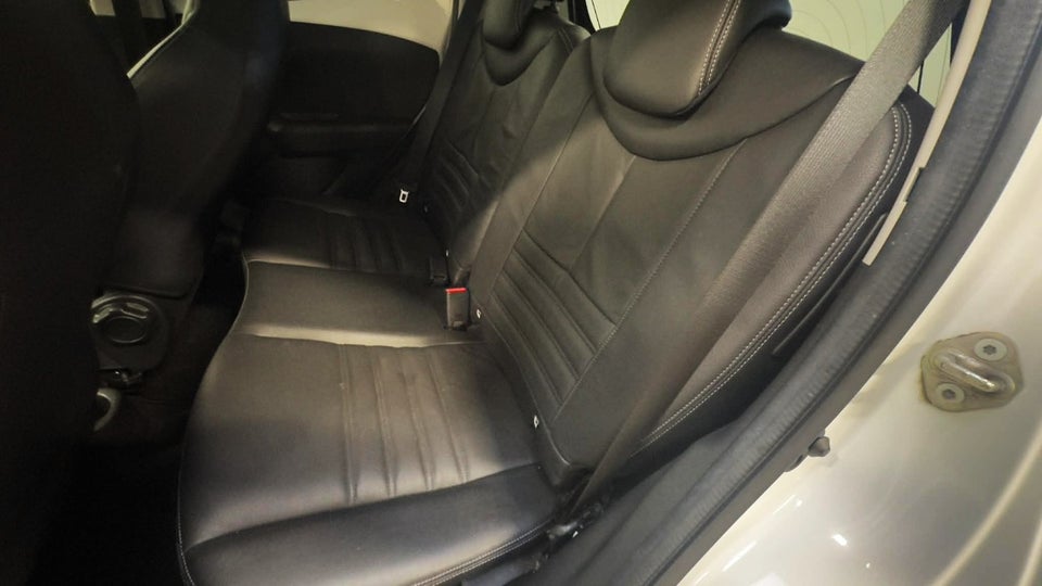 Toyota Aygo 1,0 VVT-i x-pression 5d