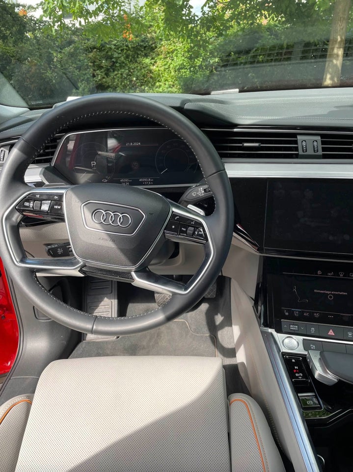 Audi e-tron 55 Advanced quattro 5d