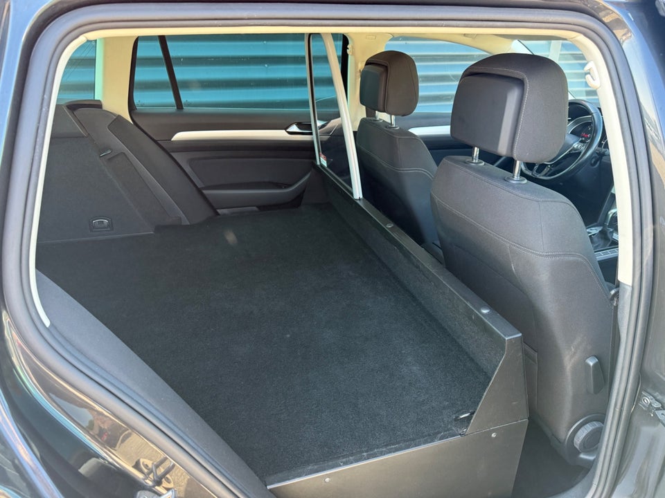 VW Passat 1,6 TDi 120 Comfortline Variant DSG Van 5d