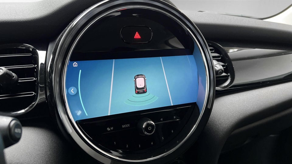 MINI Cooper SE Essential 3d