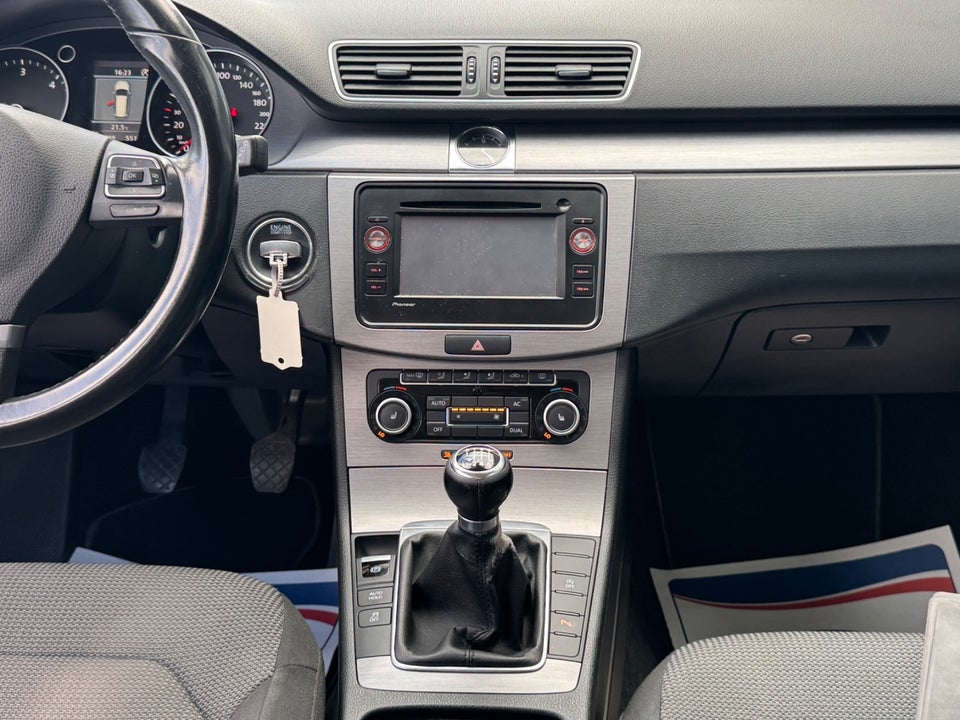 VW Passat 2,0 TDi 140 Comfortline Variant BMT 5d