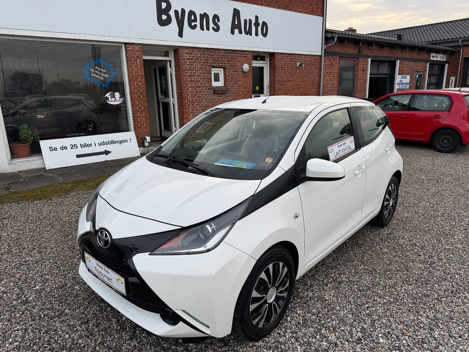 Toyota Aygo 1,0 VVT-i x-play 5d